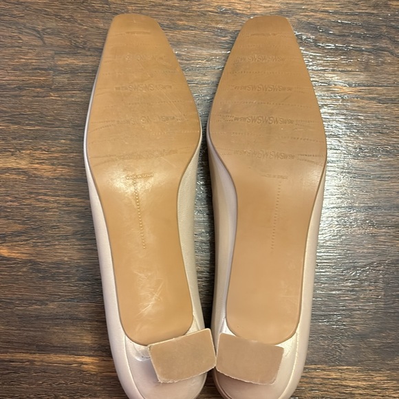 Stuart Weitzman Pearl Ivory Pumps - Size 9.5N - Picture 9 of 9